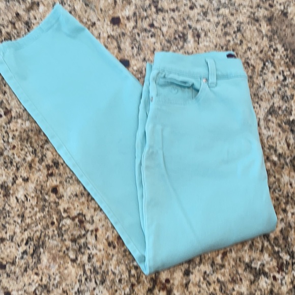 Gloria Vanderbilt Amanda Jeans - Picture 13 of 13